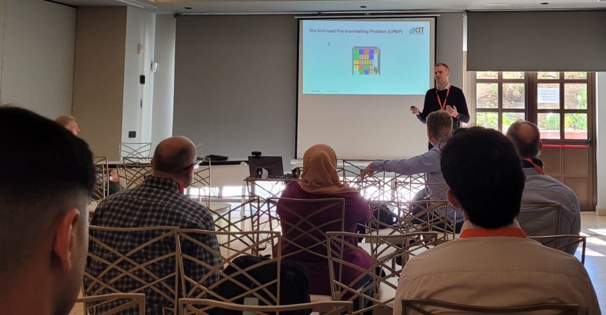 IMI AGENTICS Paper Präsentation